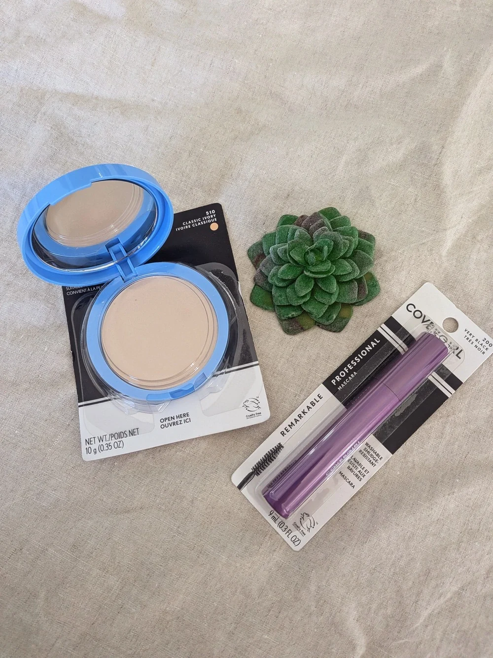 🌸 COVERGIRL Clean Matte Ivory Powder + Remarkable Mascara Very Black Duo NWT